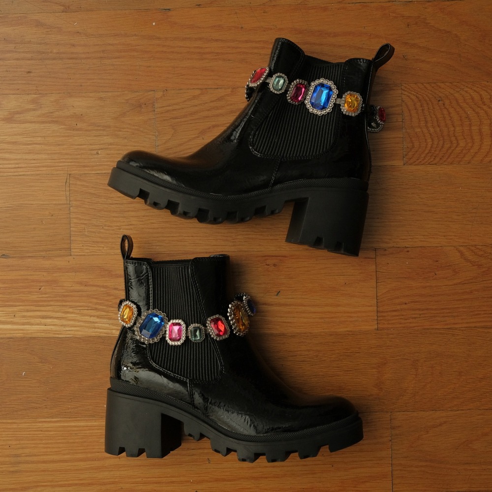 Betsey Johnson Jenesis Black Patent Jeweled Ankle Booties Women's 6.5M Chelsea - Picture 7 of 9